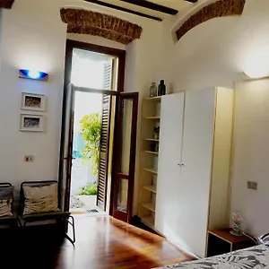 Appartamento Vicolo Lavandai, Milano