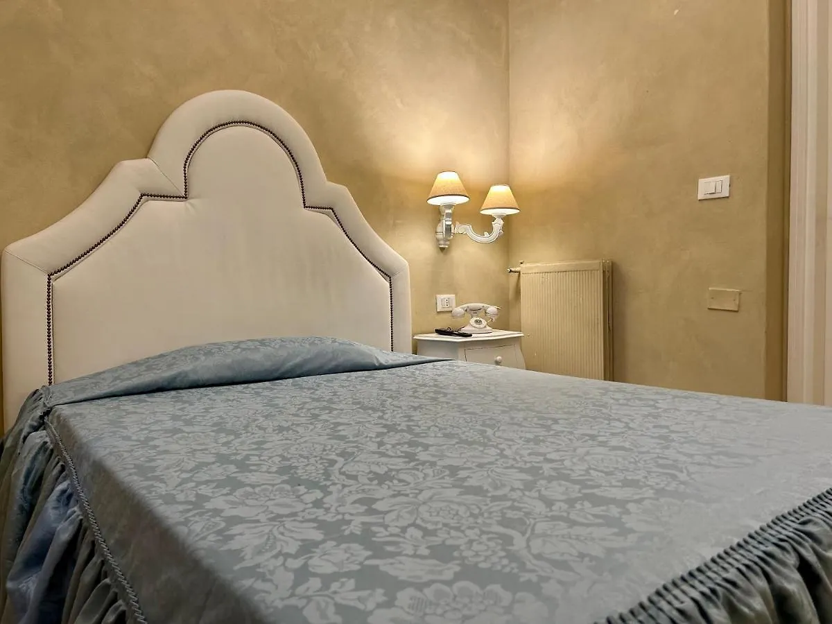 Boutique Hotel Calais Milano Mailand